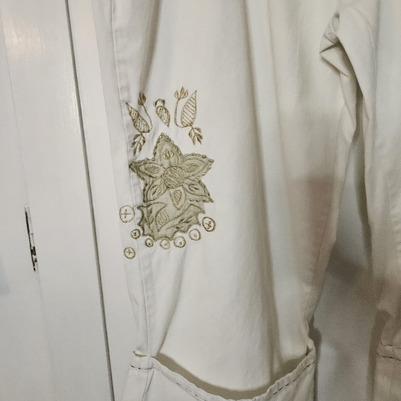 Monroe & Main Womens 1X White Cotton Embroidered‎ Capris Cuffed Cotton - Picture 5 of 8